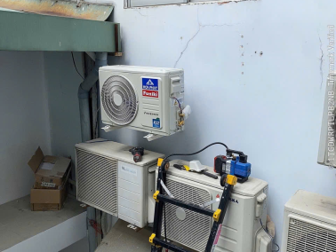 Tại sao bạn nên vệ sinh dàn nóng máy lạnh thường xuyên 