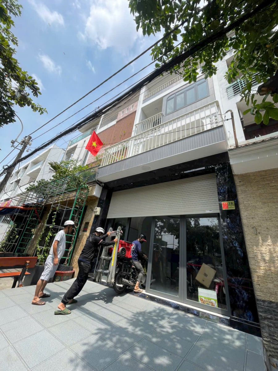 Dịch vụ vệ sinh máy giặt tại chung cư Imperial Place chuyên nghiệp